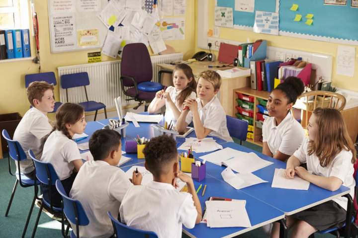 What Are The Benefits Of Attending A Private Bilingual School?<br>What Advantages Come With Enrolling In A Private Bilingual School?<br>Why Should Families Choose A Private Bilingual School?